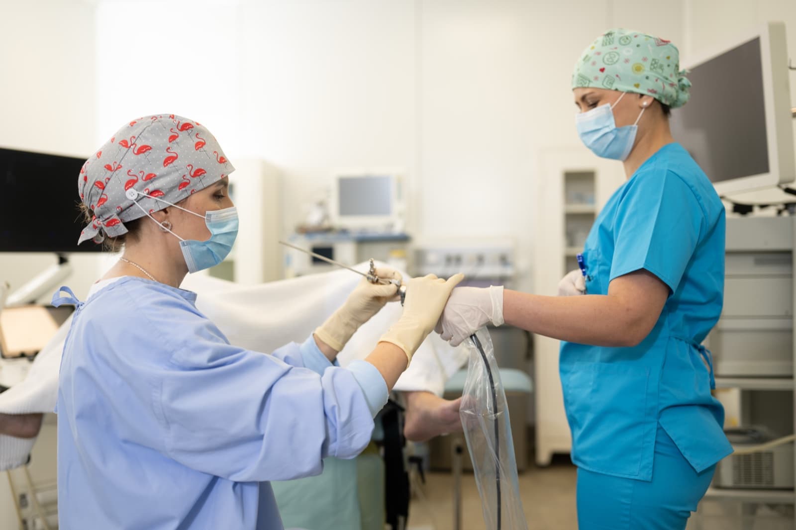 Endometrioza profundă: simptome, diagnostic și tratament complet